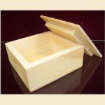 Wood Box 5 1/2" x5 1/2" with drop in lid
